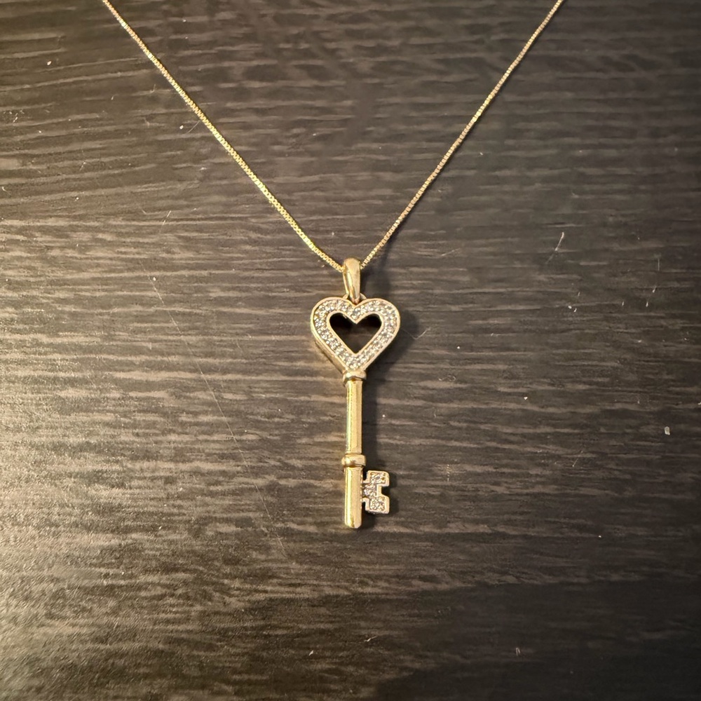 Macy's 14k Gold Heart Key Pendant Necklace